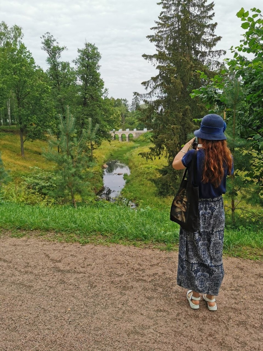 автор канала в Ораниенбауме - любуется тамошней красотой и видами - стремится запечатлеть