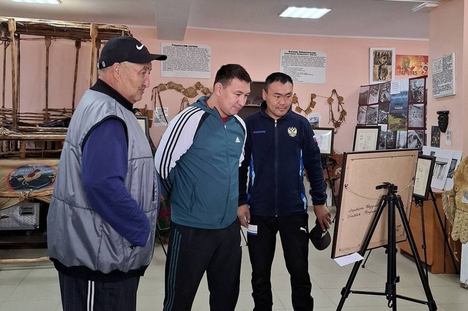    Выставка картин Григория Чорос-Гуркина. Источник: t.me/turchak_andrey