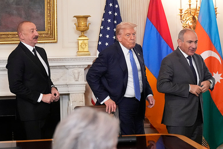    Mark Schiefelbein/ТАСС