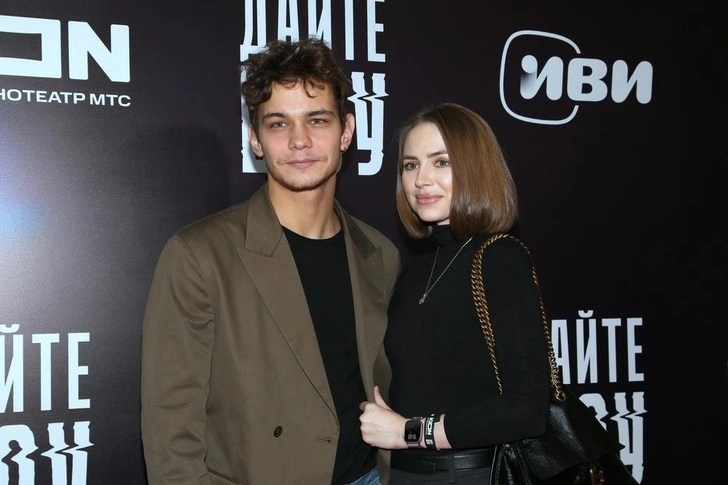   Слава Копейкин и Яна Енжаева