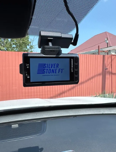 Фото SilverStone F1 CityScanner 4K из отзывов на Озон.