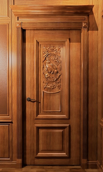 Дверь из натурального дерева