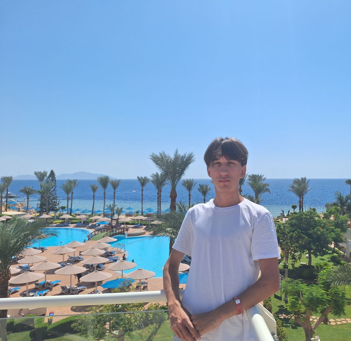 подрос подарочек