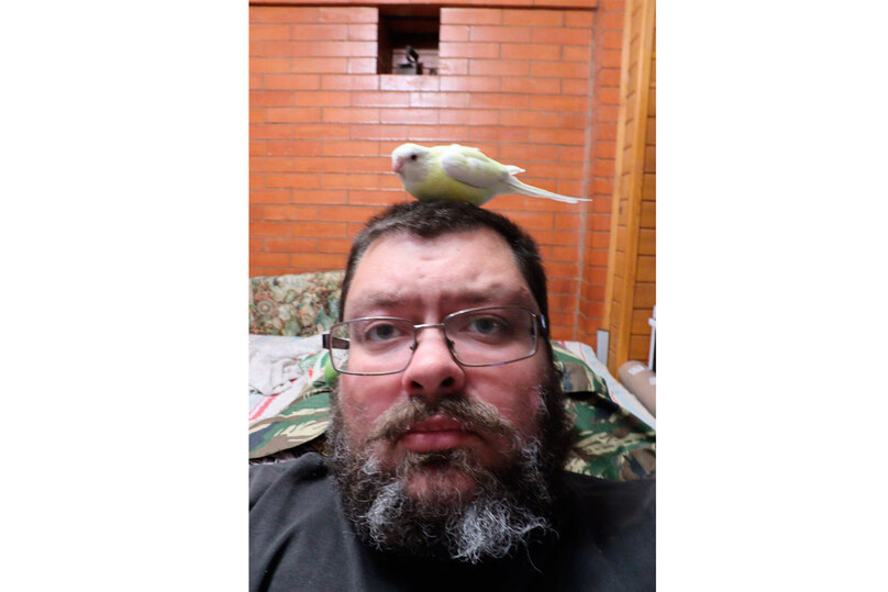     Мирослав с одним из своих любимцев. / Из личного архива.