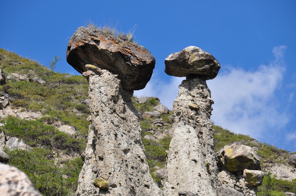 Каменные грибы, урочище Аккурум, Горный Алтай