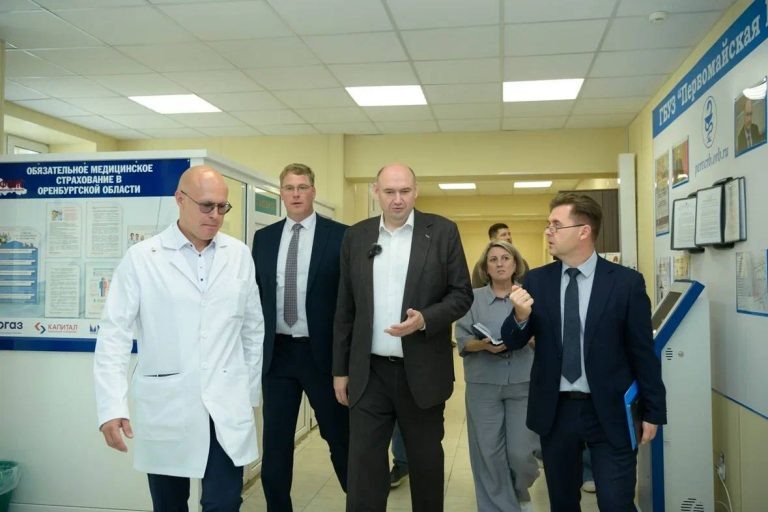    Евгений Солнцев посетил с рабочей поездкой Первомайский район Оренбуржье