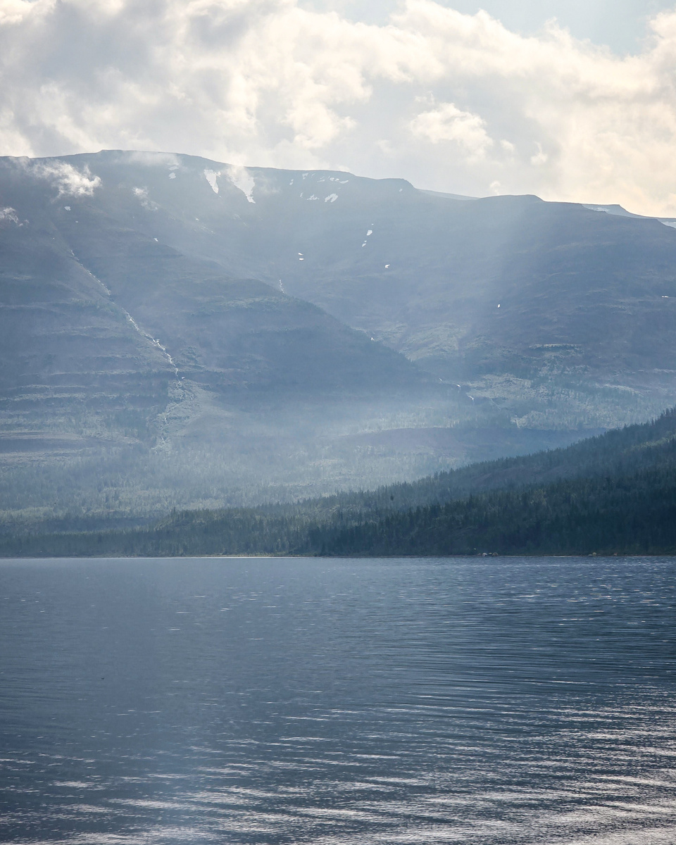 Утро у озера Лама на Плато Путорана