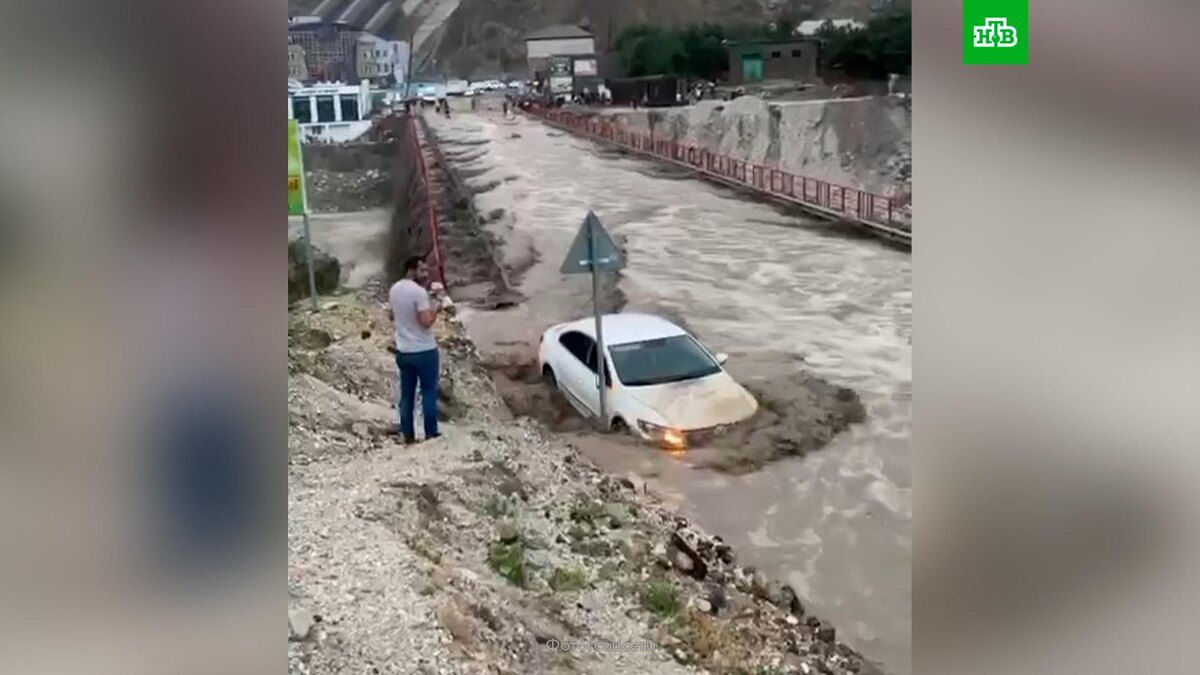    Дагестанский Дербент затопило после сильных ливней