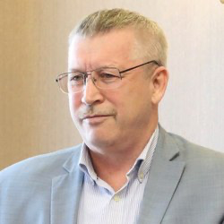    — Для меня это тревожные цифры, свидетельствующие о снижении финансовой устойчивости бизнеса Татарстана, — говорит экономист. — Ситуация сейчас для экономики республики не является критической, так как в регионе улучшилось соотношение сальдированного финансового результата хозяйствующих субъектов. Хотя в январе–мае этого года в России сальдированный финансовый результат компаний по сравнению с аналогичным периодом 2024 года снизился на 9,7%, в четырех регионах ПФО, включая Татарстан, он повысился: Пензенская область — 72%, Кировская область — 18,8%, Татарстан — 12,2%, Чувашия — 7,1%.