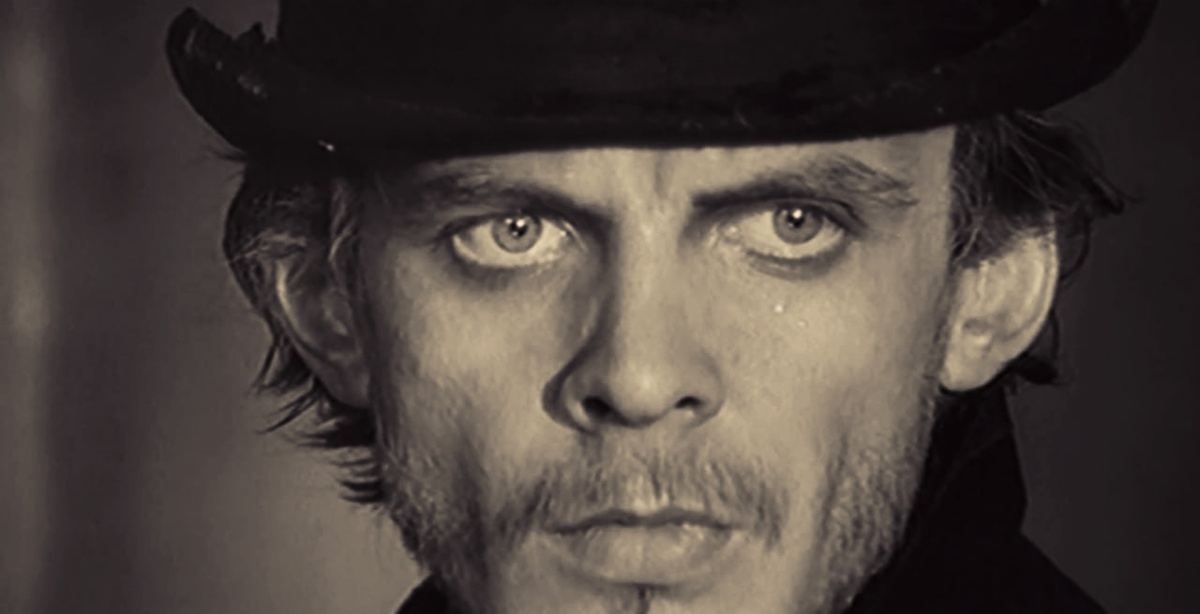        Родион Раскольников в К/ф Преступление и наказание ( исполнитель роли - Георгий Тараторкин)