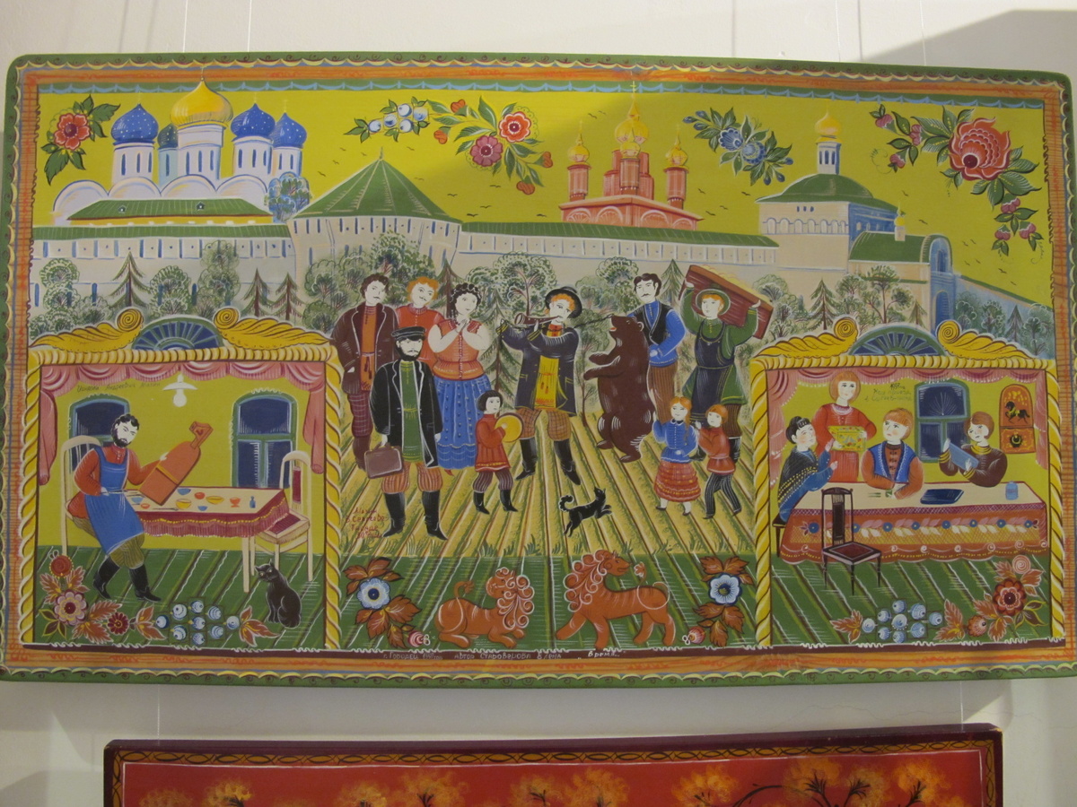 Городецкая роспись. Фото экспоната из музея в Сергиевом Посаде. 