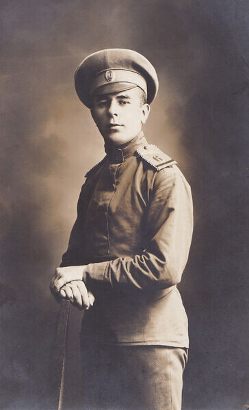Юнкер 6-й Московской школы прапорщиков, 1916 — 1917 гг. 