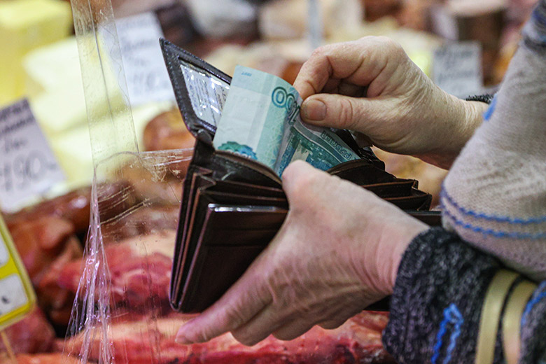 Разрыва между пенсиями работающих и неработающих граждан больше не будет? В Госдуме предложили решение проблемы