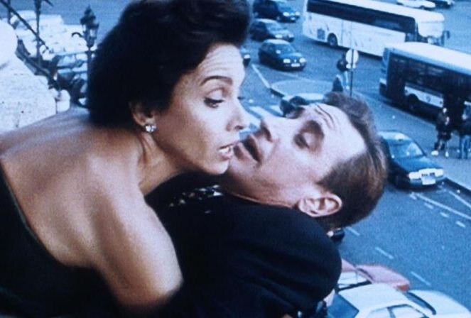 Кадр из фильма "Опасности любви".