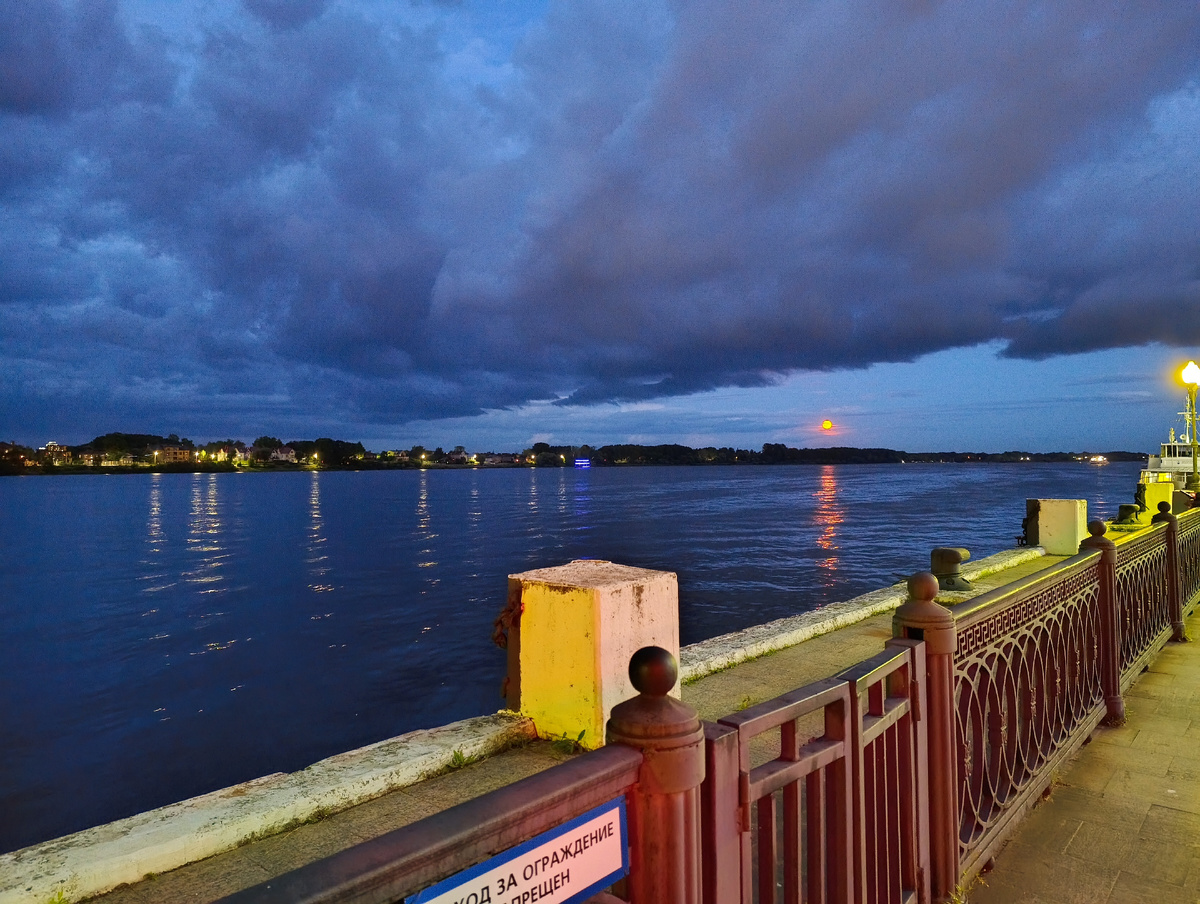 Причал речного порта