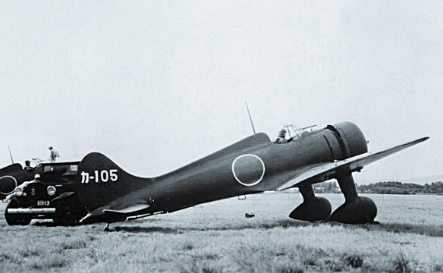 Крылатая машина Mitsubishi A5M.
