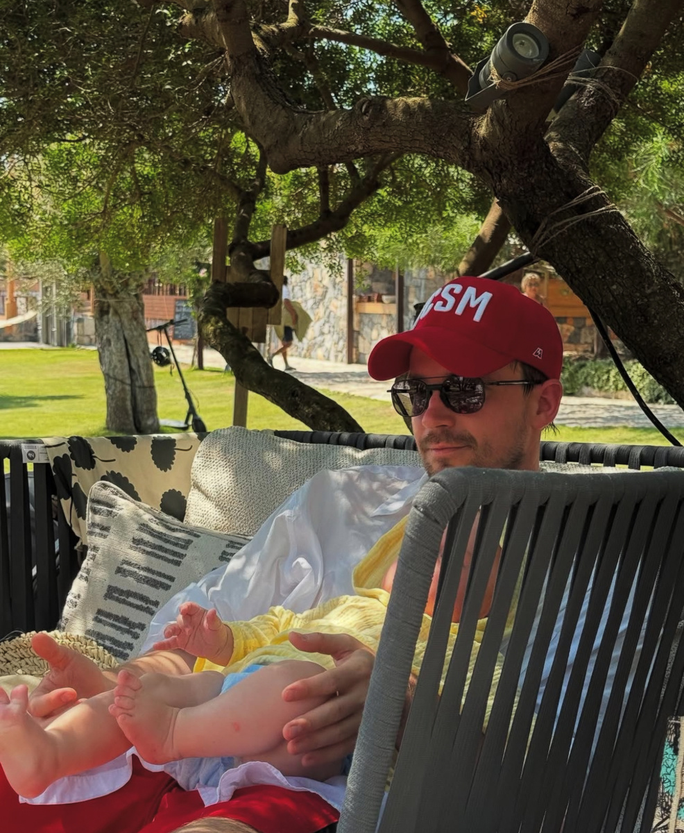     Фото: Instagram (Запрещён в РФ) @viktoriyaantonova_