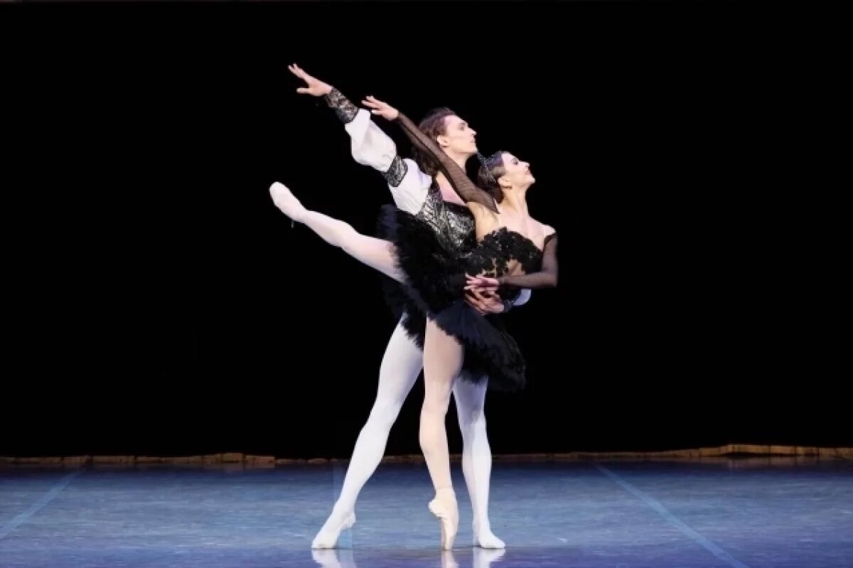    Артисты балета показали содержимое своего холодильника