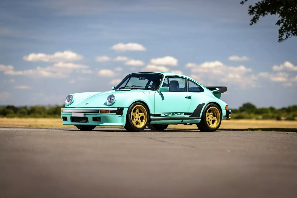 Porsche 911 TAG Turbo by Lanzante 1988