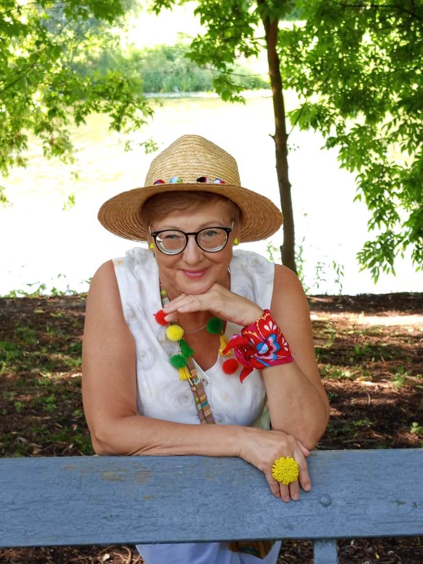 Бабушка внучки