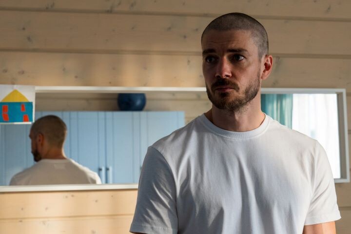 Кадр из "Триггер. Фильм", 2023, реж. Александра Ремизова. Лунапарк, Studio Plus