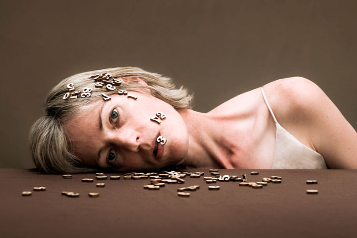 Искажения возникали из-за активного вмешательства предшествующих знаний