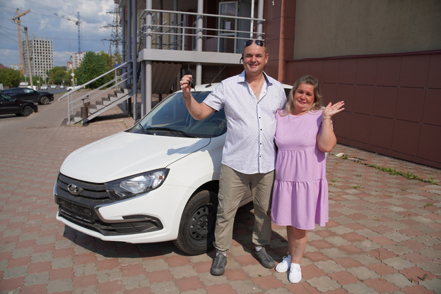    «Посмотрели и обалдели». Кировчанин купил диван и выиграл автомобиль