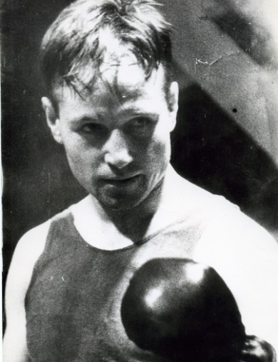 Виктор Михайлов - первый ЗМС СССР. Фото с Яндекс Картинки.