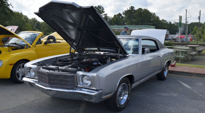 Сейчас главный аргумент в оценке автомобиля – Ездит же, чего ещё надо / Фото: pxhere.com