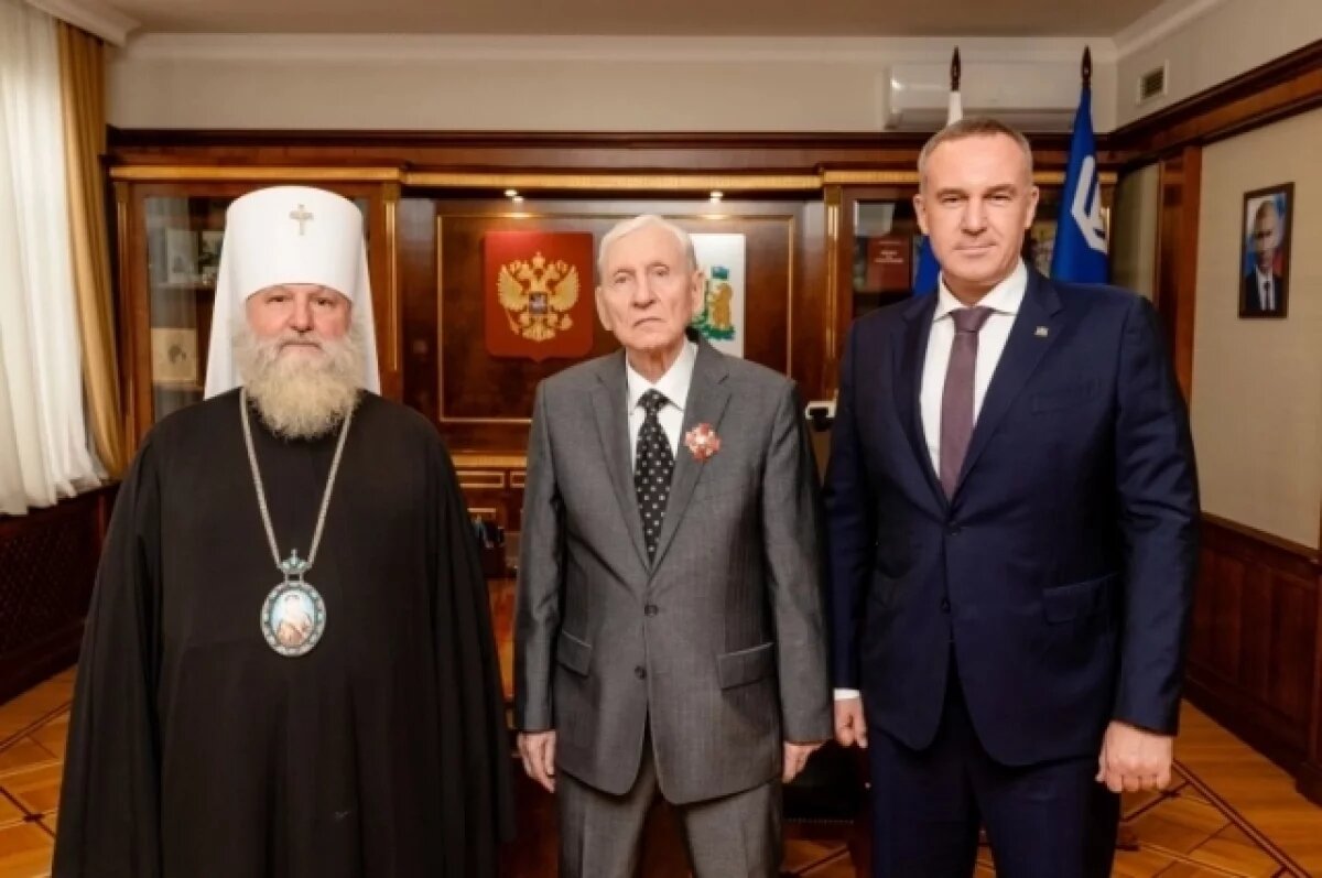    31 мая первый глава региона отпраздновал 75-летний юбилей.