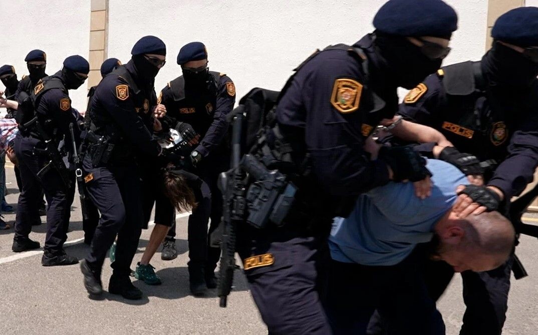     / Источник: Кадр из видео