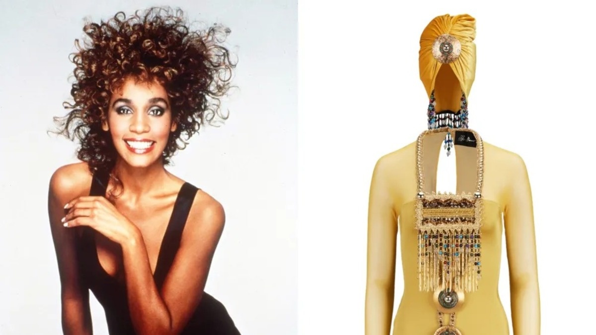 Уитни Хьюстон и золотое платье, созданное Марком Боувером. Фото: Courtesy of Julien's Auctions