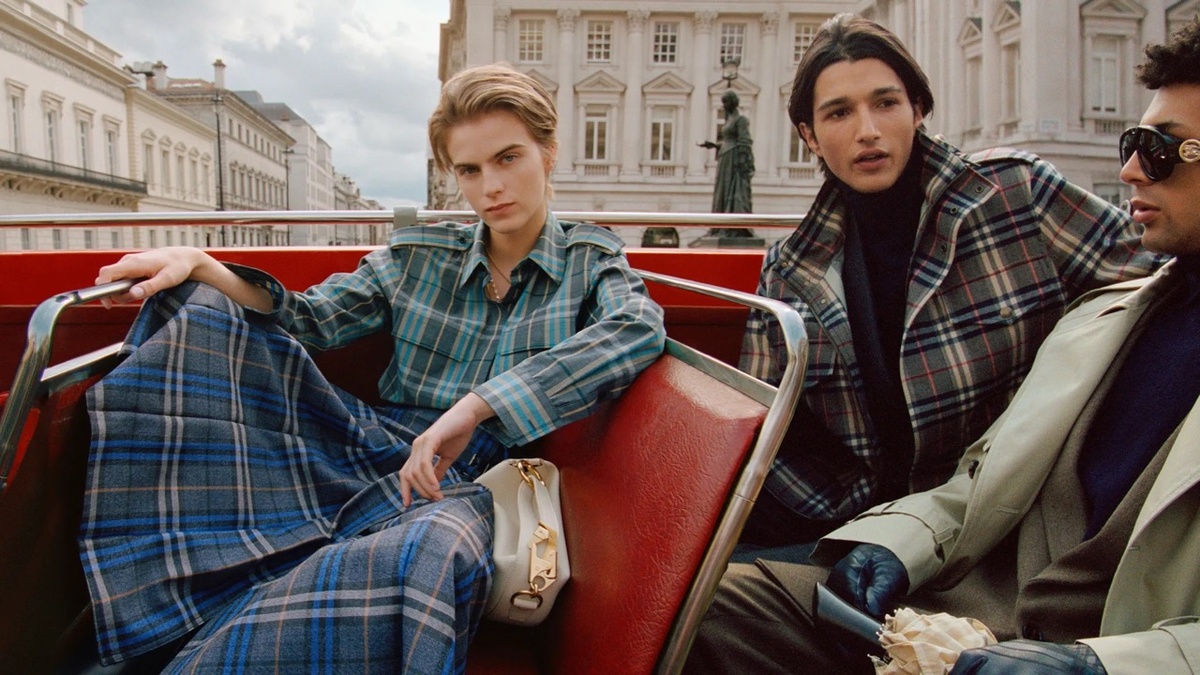    Burberry показал новую рекламную кампанию (фото 2)