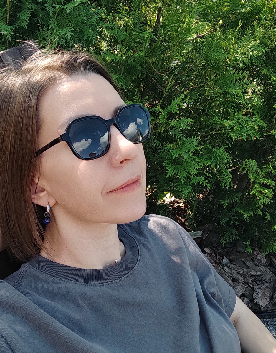 Фото автора. Обдумываю задания для челленджа