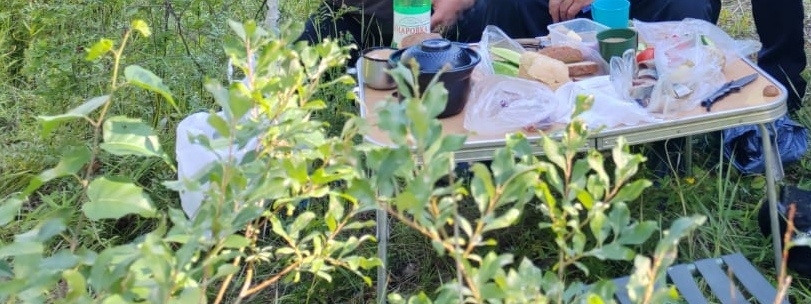 Вырезка из фотографии брата. 