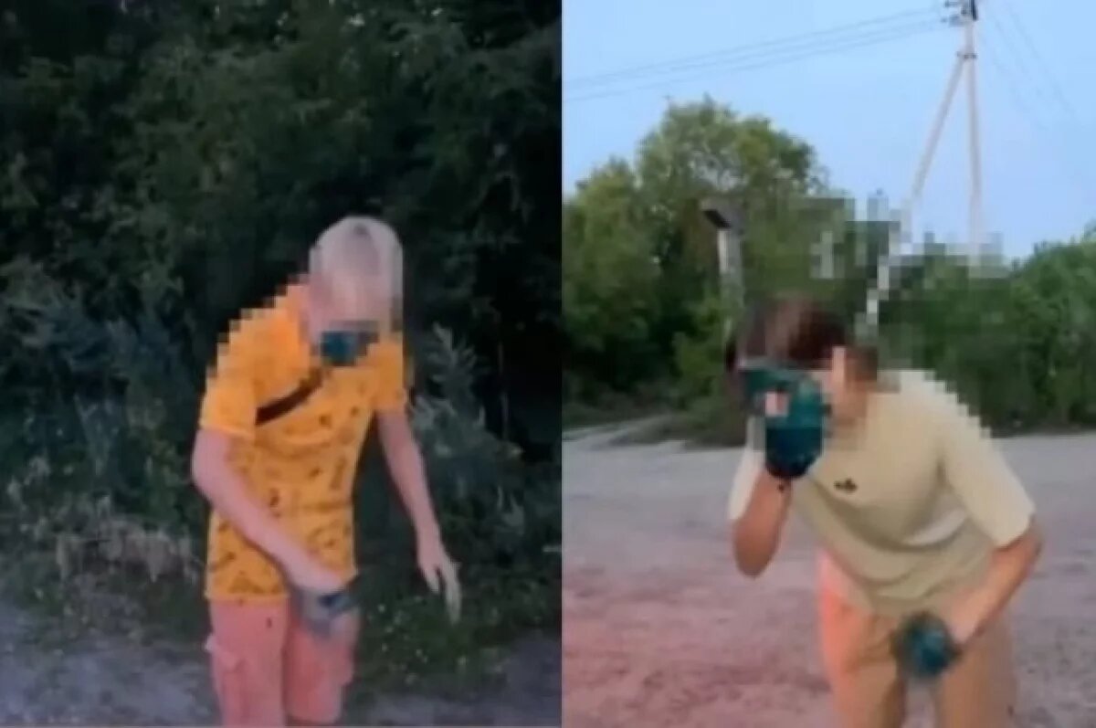    Дети подчинились агрессору и облили себя зелёнкой.