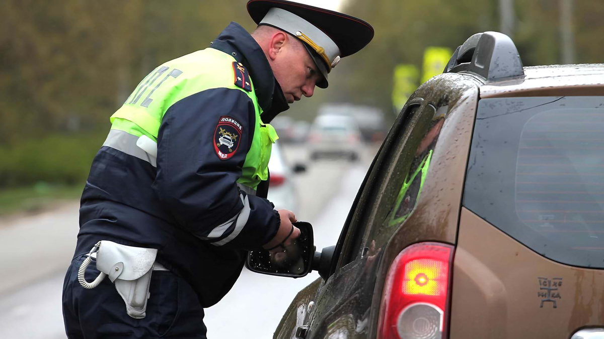 Кого боятся гаишники: три типа водителей, от которых ДПС нервно курит в стороне