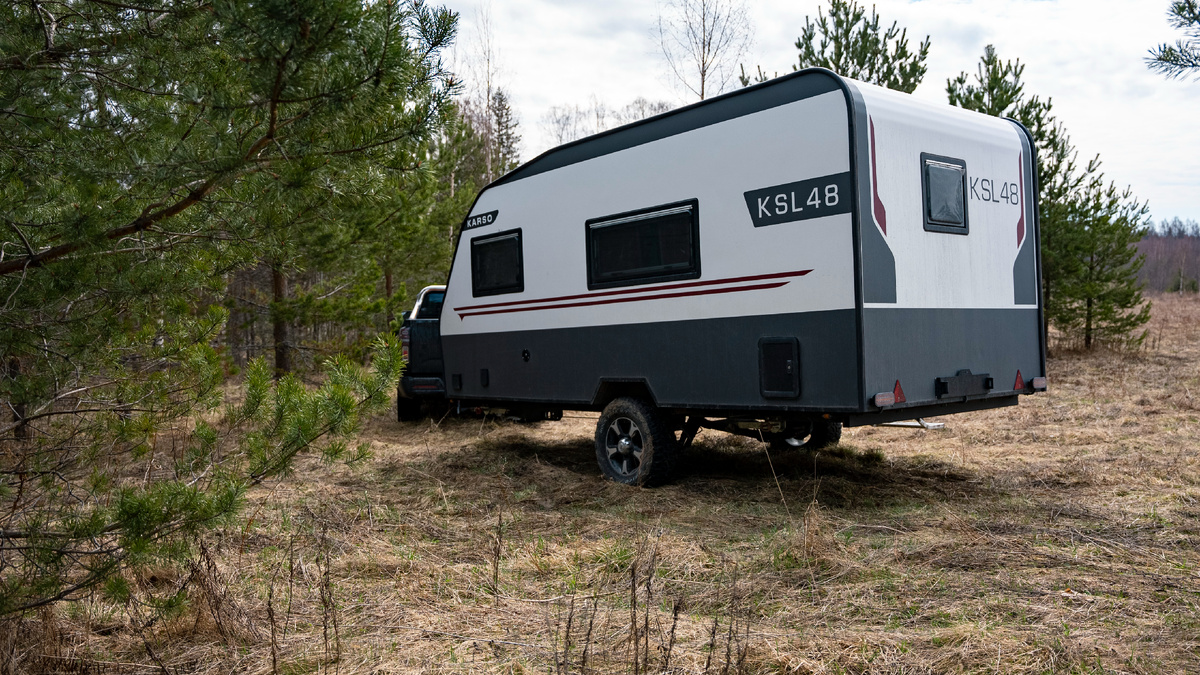 Когда заходишь внутрь,забываешь , что вокруг тайга