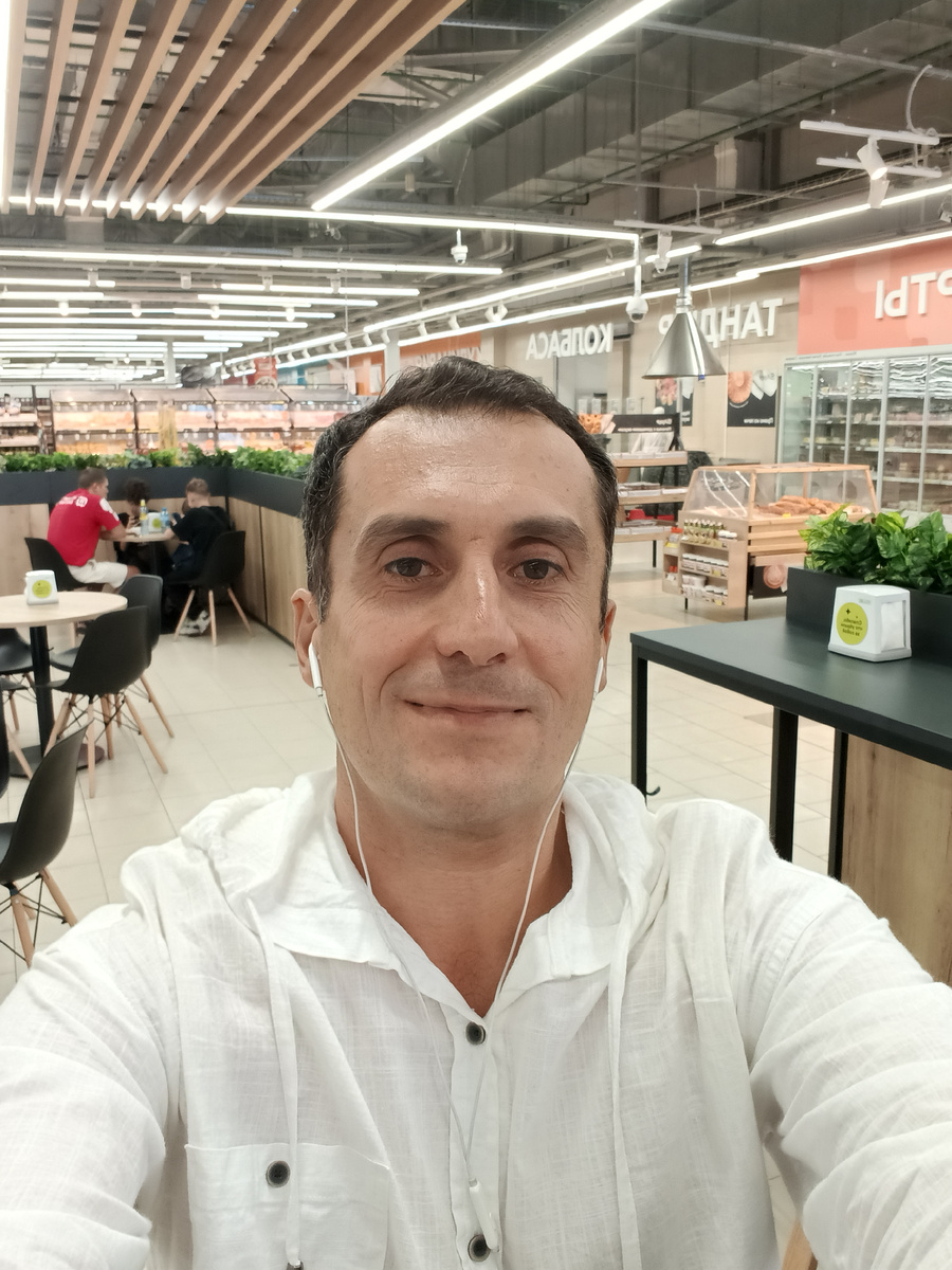 Автор канала. 45 лет