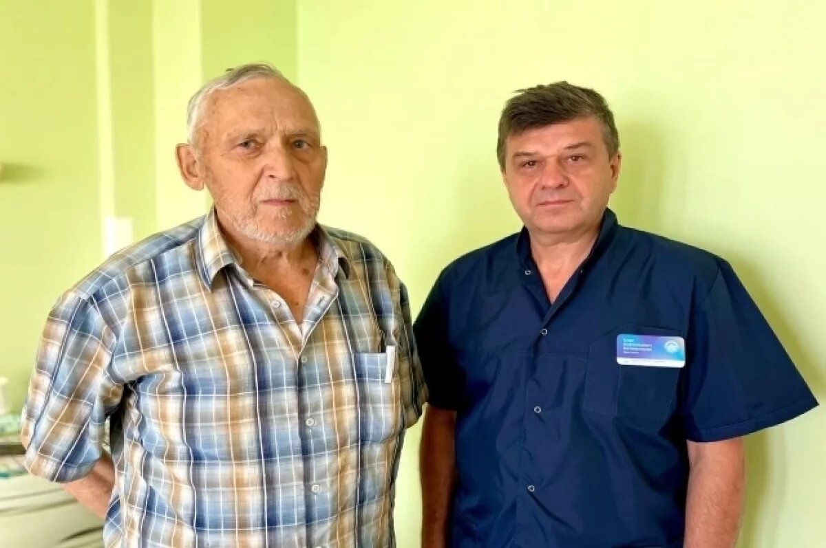    В больнице Челябинска всю ночь боролись за жизнь 74-летнего пациента