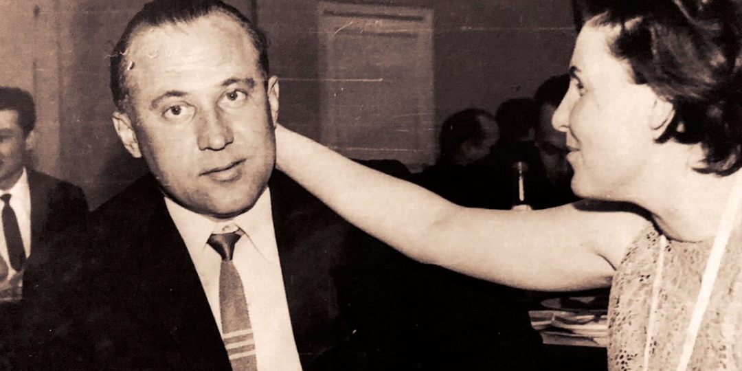 Он был рублевым миллионером, но отправлял жену работать и заниматься хозяйством: единственный брак Леонида Дербенёва