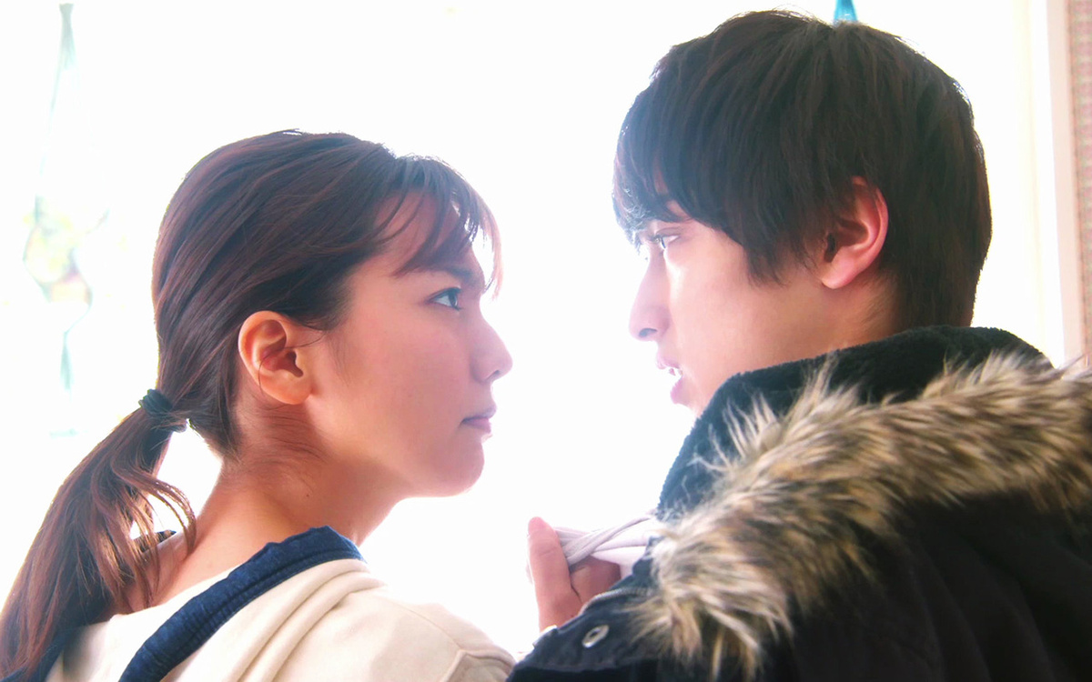 Кадр из дорамы "Я купила парня с долгами"