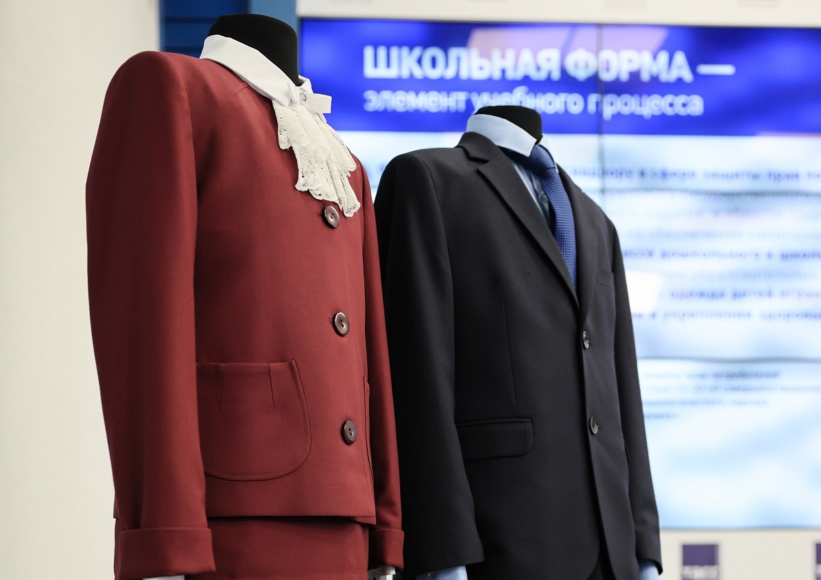    Тверская швейная фабрика первой в России получила сертификат на соответствие школьной формы новому ГОСТу