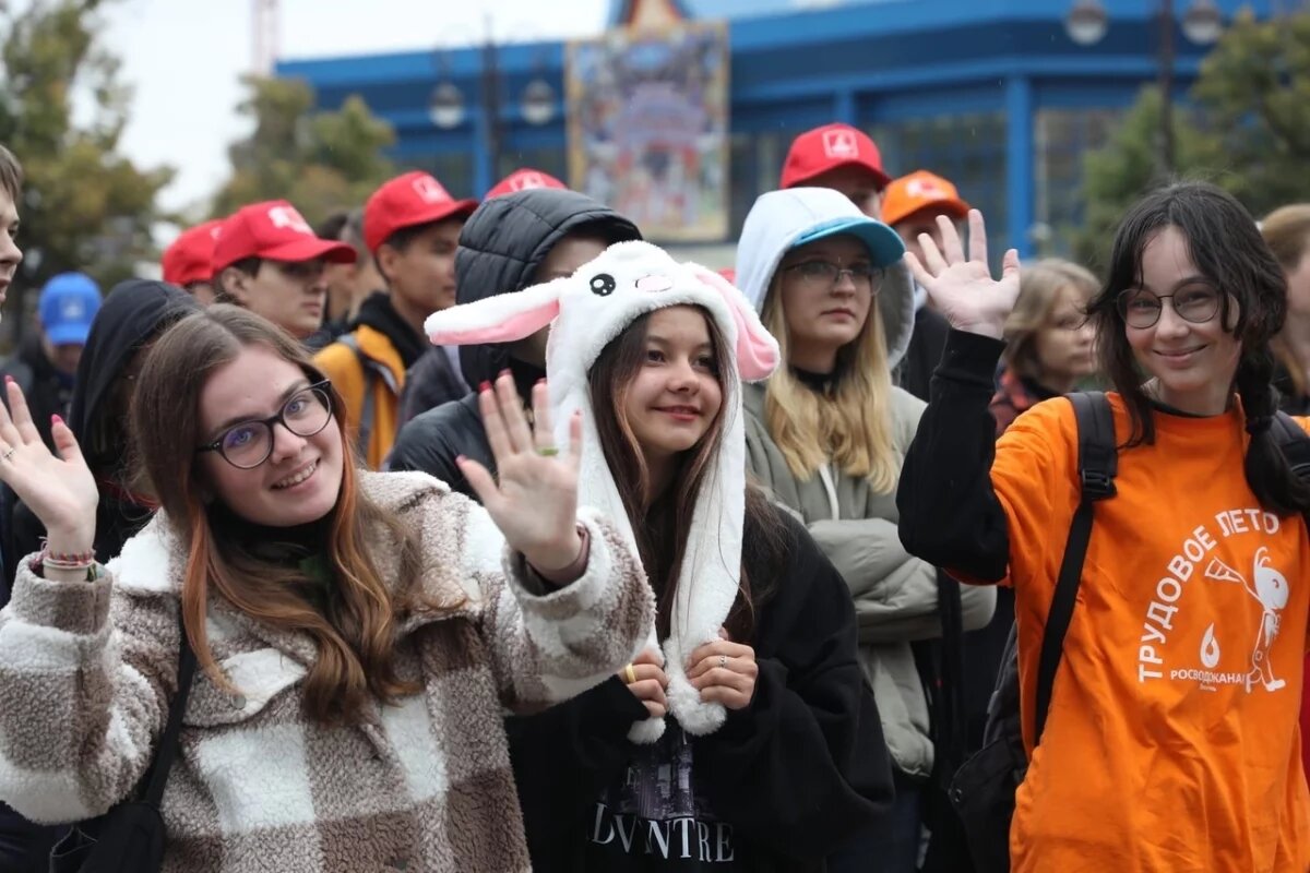    Более 14 тысяч подростков вышли на летнюю подработку в Тюменской области