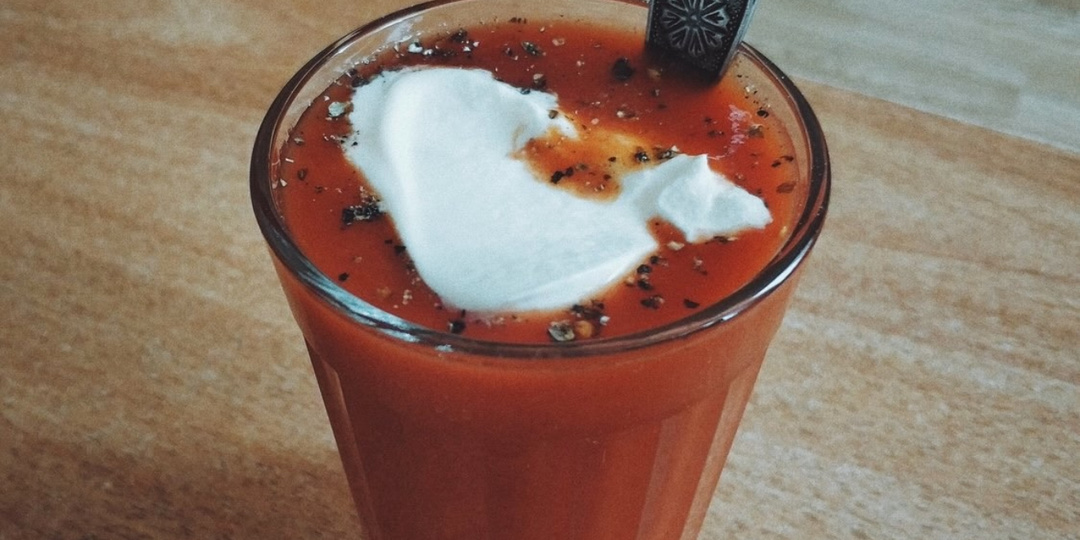 Почему гастроэнтерологи советуют томатный сок? Секрет баланса жидкости и здоровья кишечника