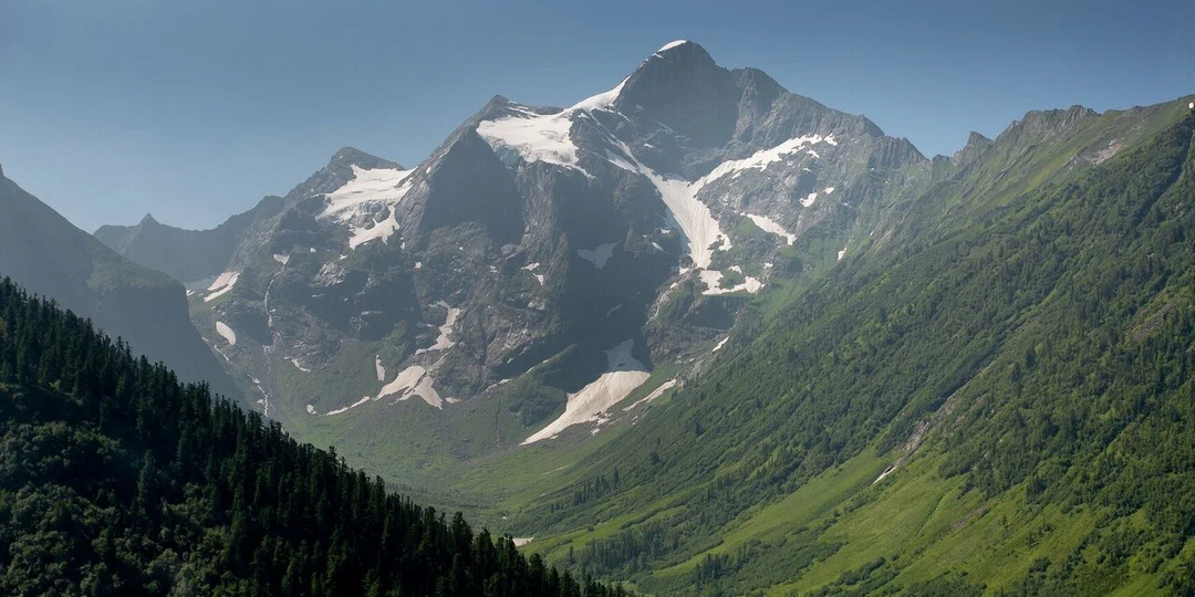Пик Грандиозный - высшая точка Красноярского края