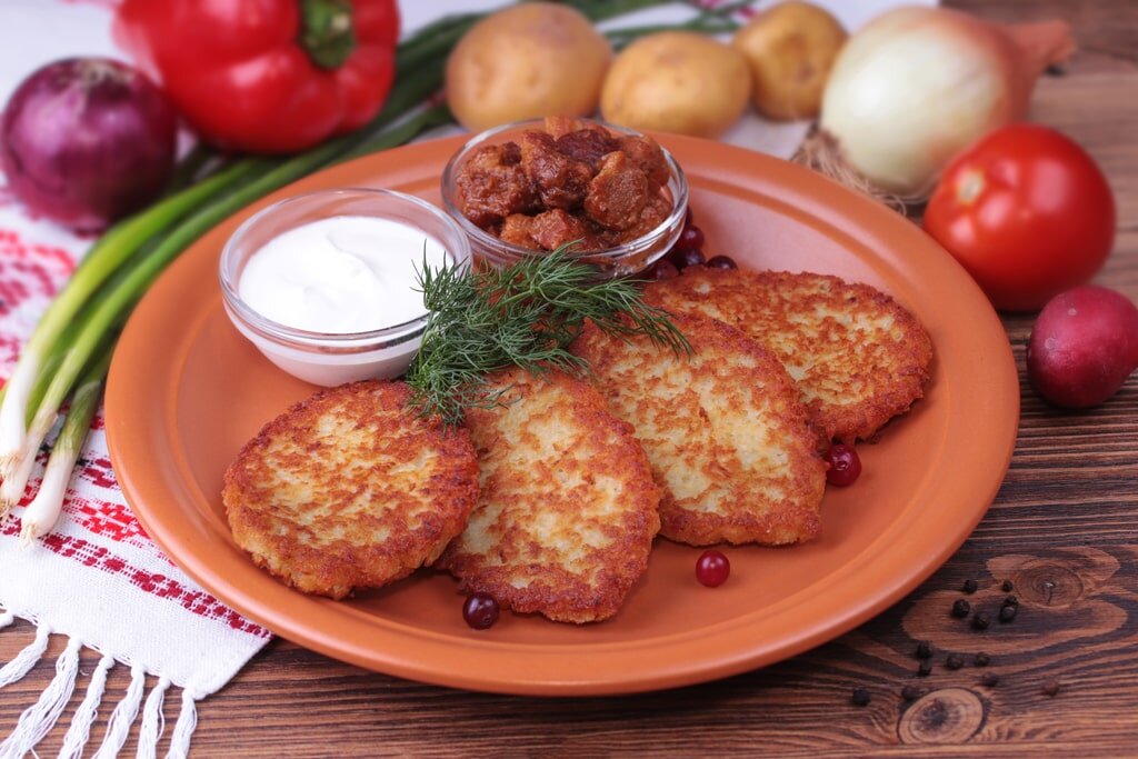 © «Ресторан традиционной белорусской кухни Белорусская Хата»