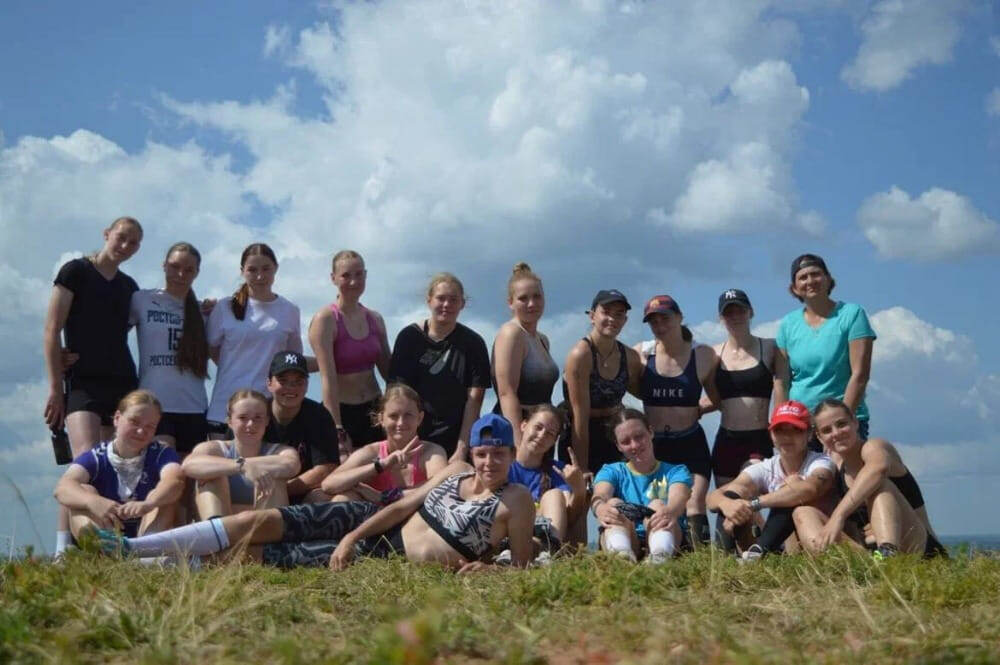    Летние сборы "студенток"