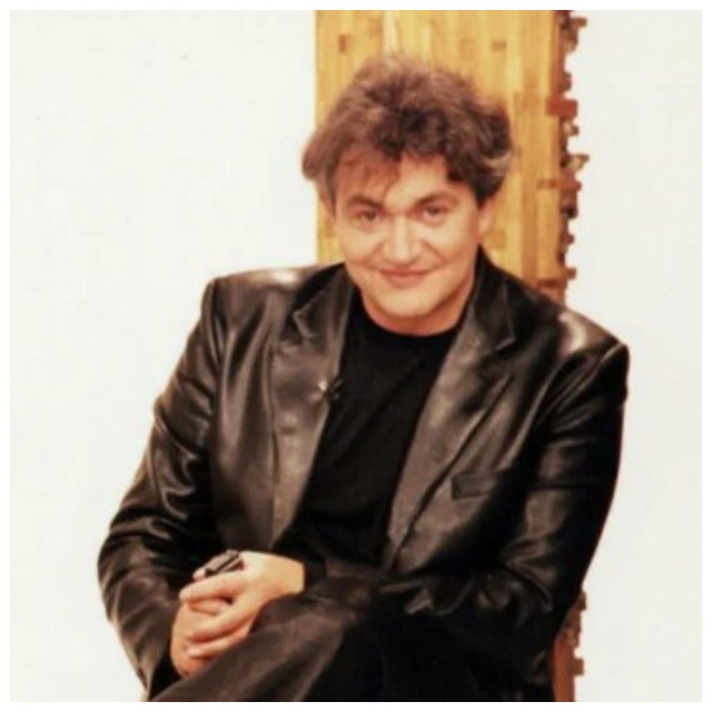 Дибров тогда называл свингерство «чуть ли не благим делом», утверждая, что в таких отношениях нет главного зла современности - вранья.