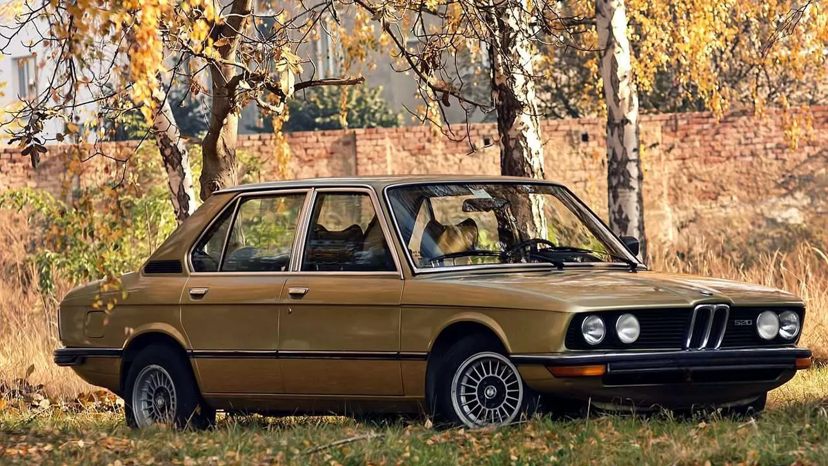 BMW 5-Series E12